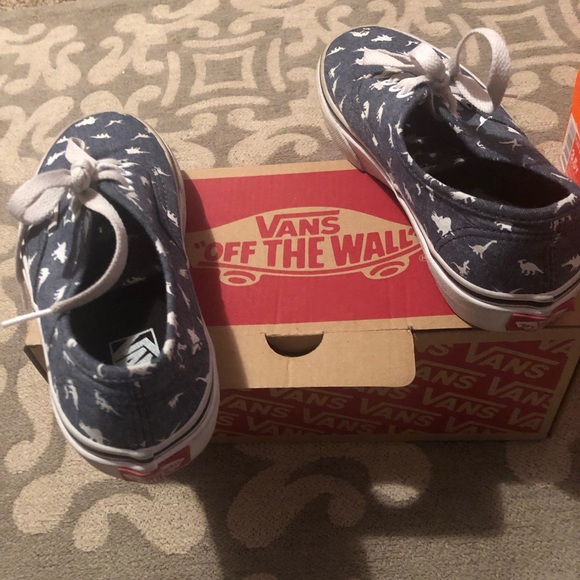 vans authentic chambray dinos skate shoe